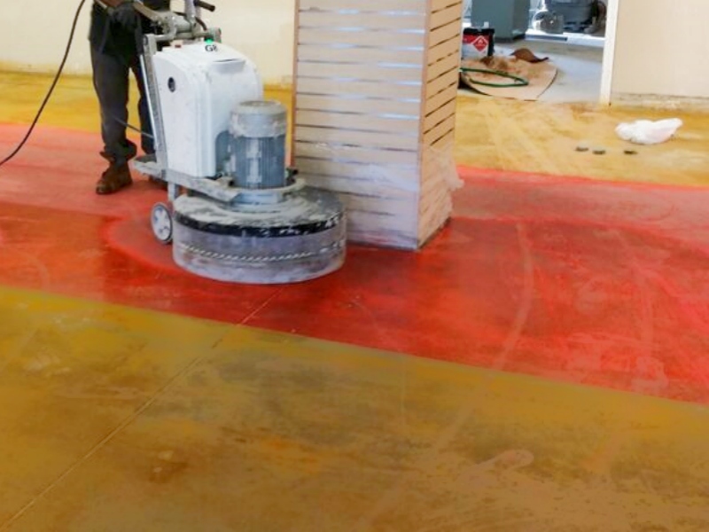 Работа с алмазным инструментом: остекление и погрузка.